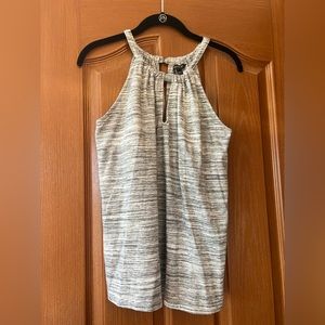 Banana Republic tank with built-in bra. Key hole in front and back!